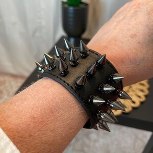 New Leather Spiked Bracelet